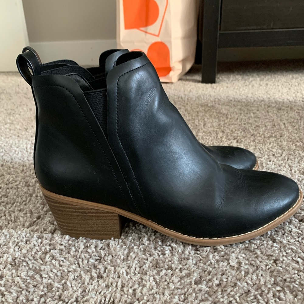 American eagle booties